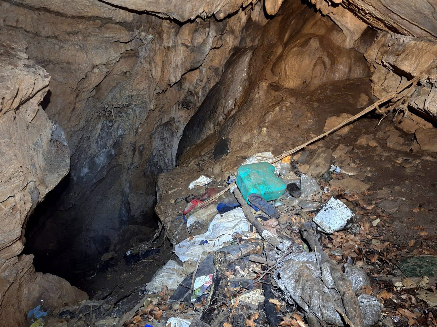 Pulizia delle grotte