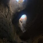 Grotta di Prohodna, gli “Occhi di Dio” aperti nella volta del carso bulgaro